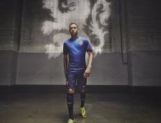 开云体育下载-冰与火的对决，与一道东方闪电