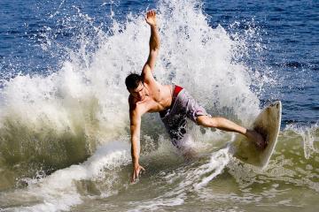 开云体育中国-双龙会，当绿茵场遇上乒乓的火焰