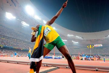 开云体育平台APP-星际德比，当多特蒙德的黄墙遇见智利矿工之心，格列兹曼用一粒不属于地球的进球写下唯一答案