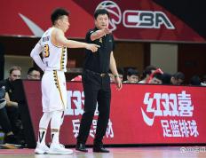 开云下载-北京首钢遗憾败北，球员士气受挫