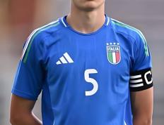 开云体育登录-足球极致荷尔蒙，欧洲预选赛席卷全球关注！