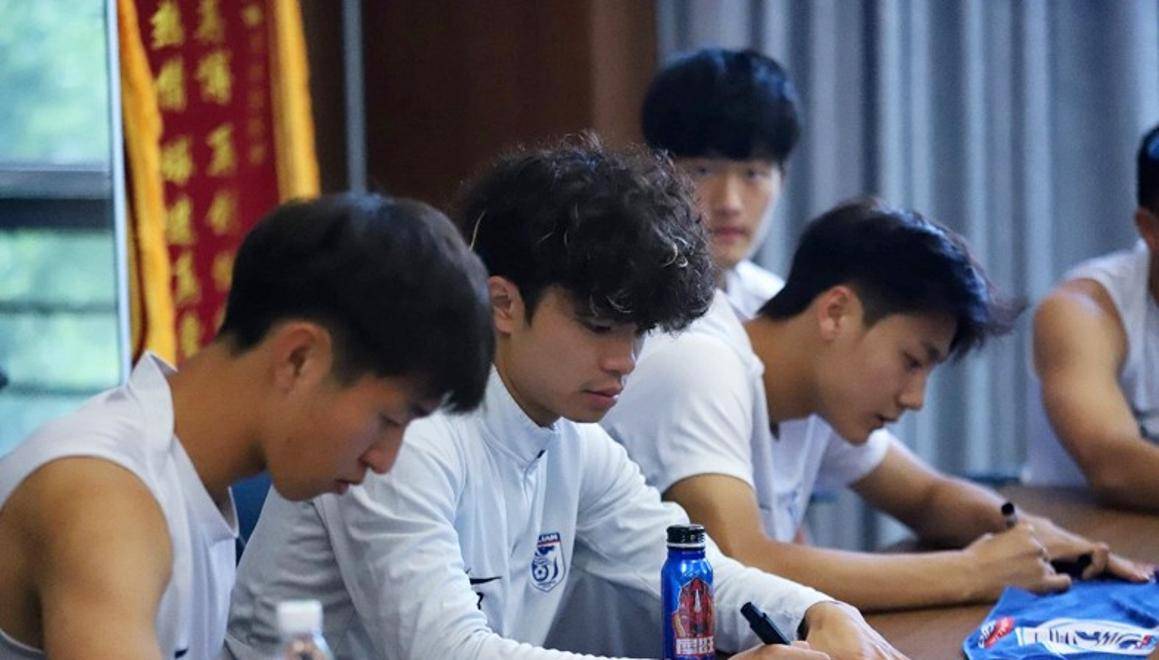 开云体育官方网站-富力主场迎战国安拼搏保级的冲击的简单介绍