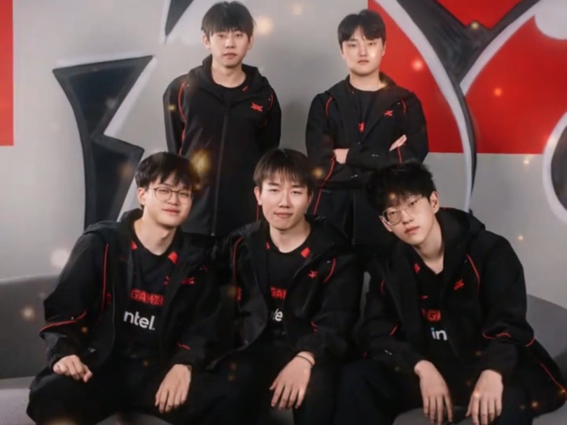 开云体育下载-JDG轻取EG,Scout开启传奇时刻激烈交锋入围赛,技惊四座