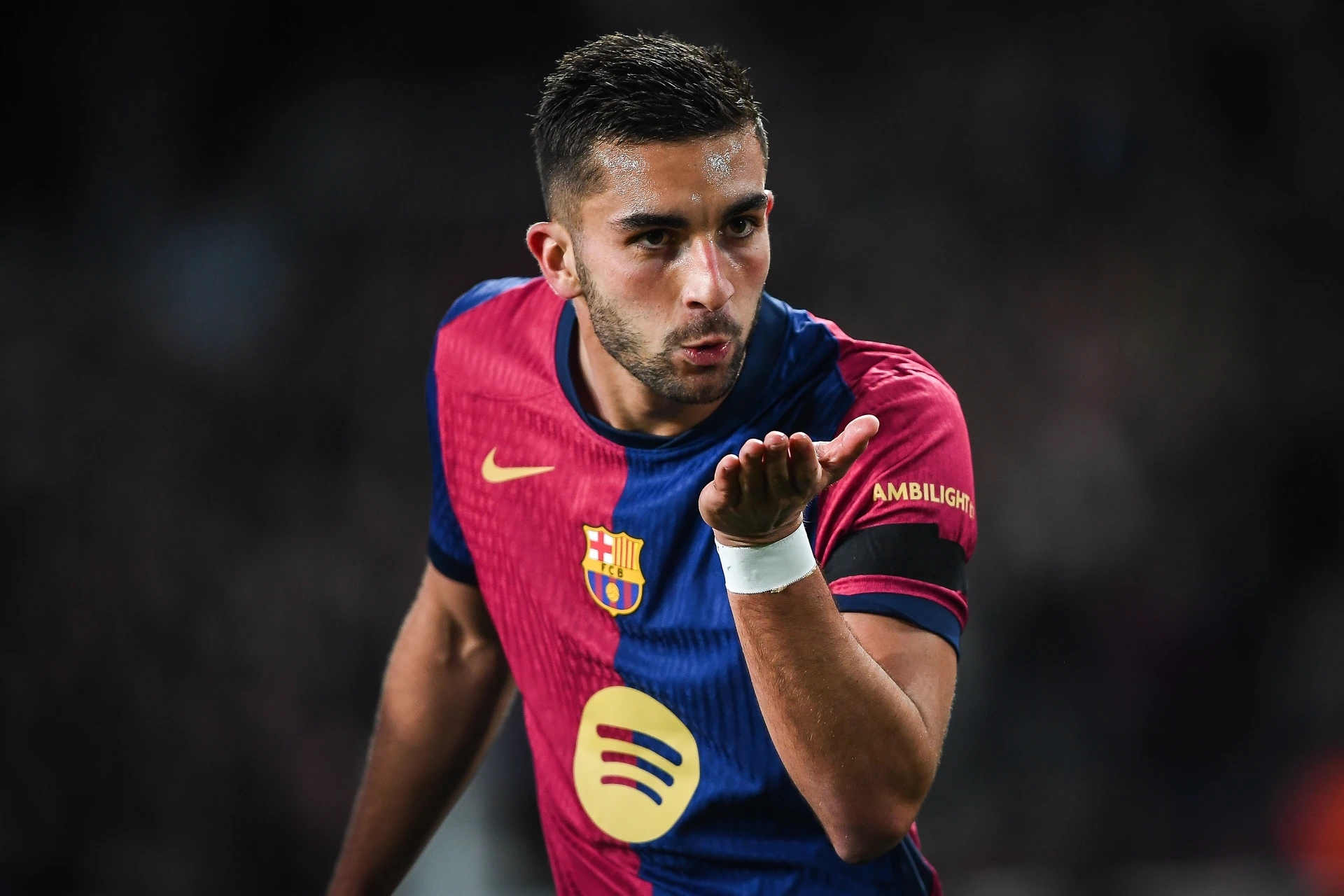 开云体育在线-巴塞罗那士气低迷,球迷表示失望