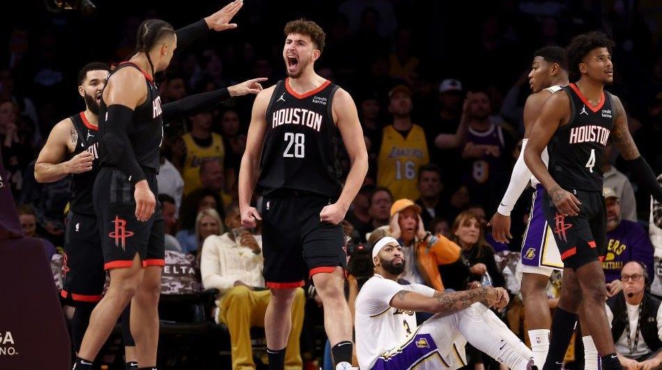 开云体育在线-火箭队主帅突然下课,球队陷入动荡