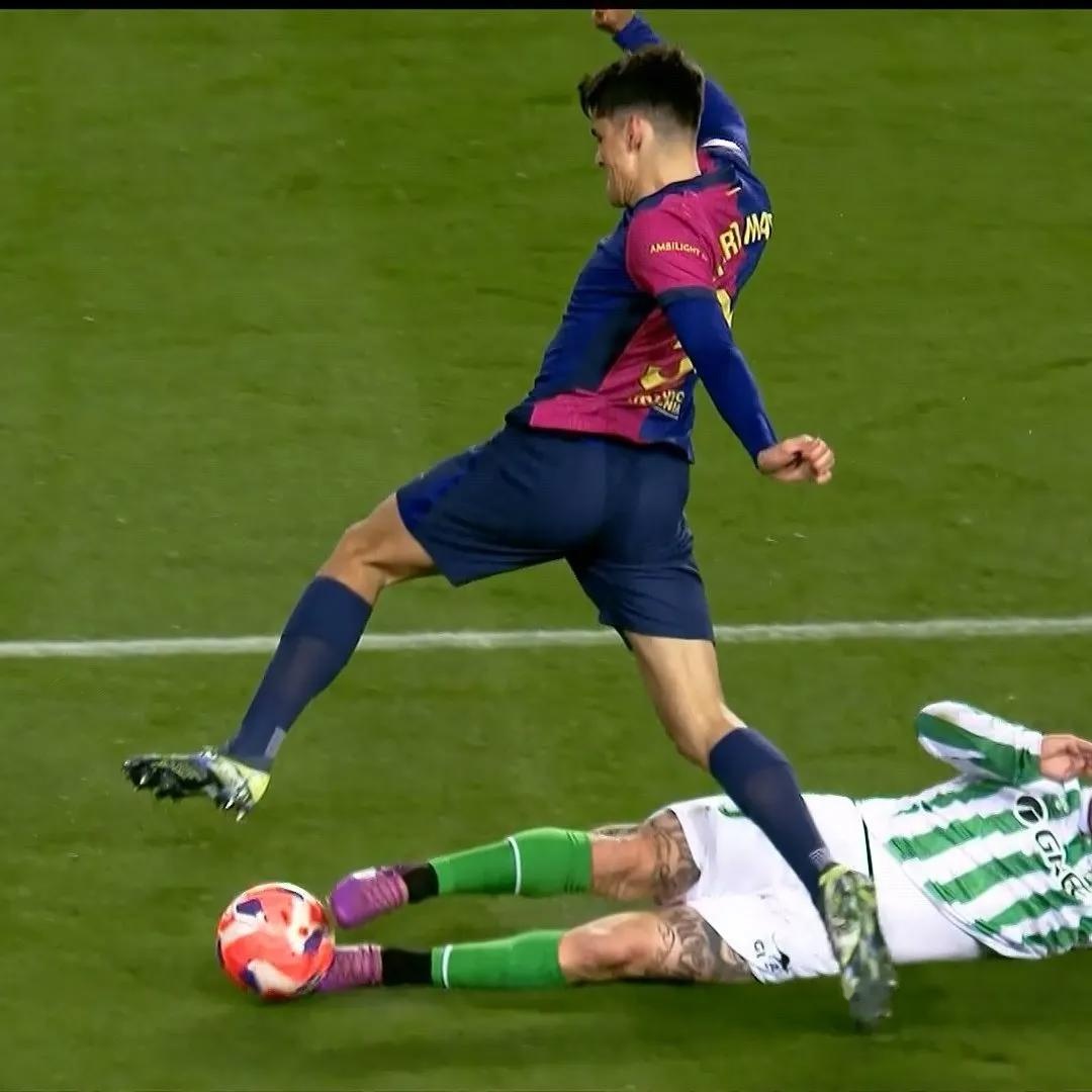 开云体育-巴塞罗那主场擒下皇家社会，延续不败纪录