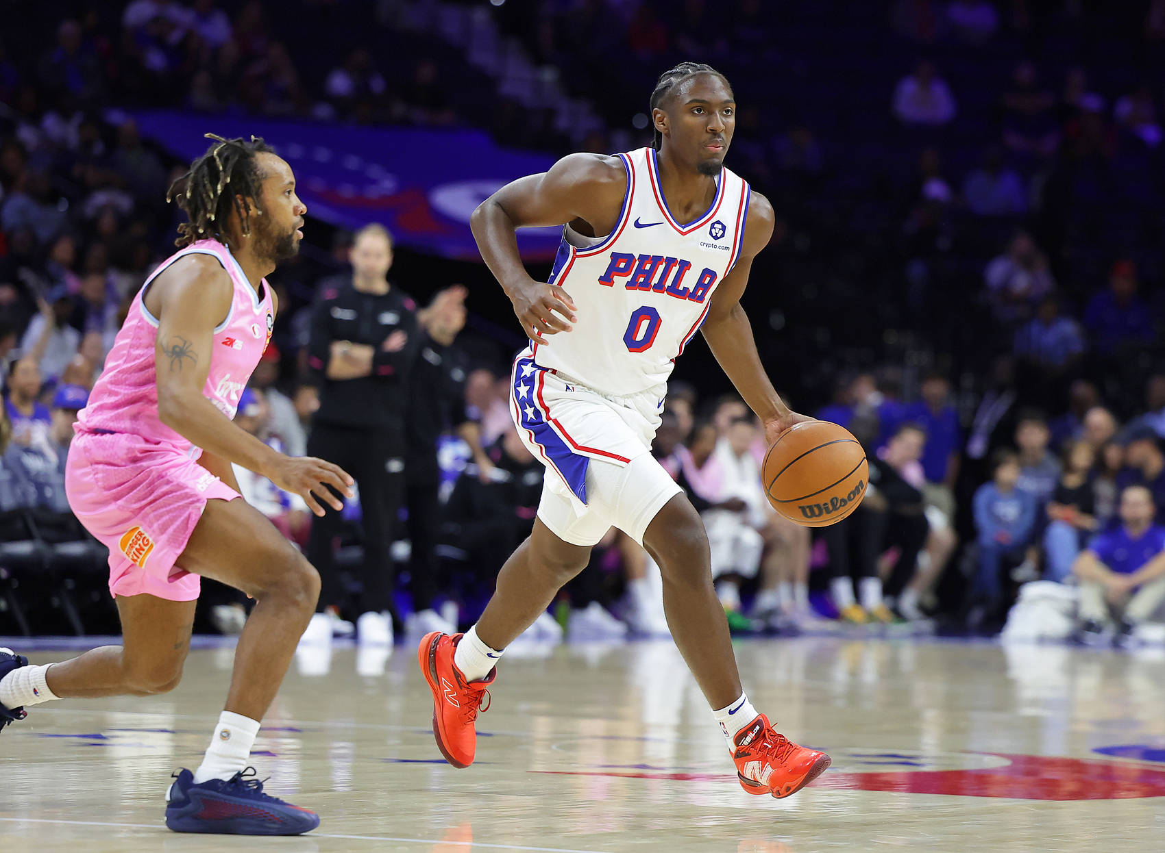 开云体育入口-76人全队表现出色，大胜小牛止颓势